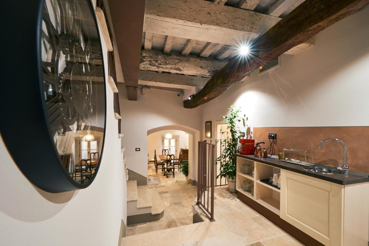 Palazzo Pio III - Residenza D'Epoca Bed & Breakfast Sarteano Exterior photo