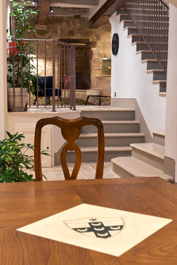 Palazzo Pio III - Residenza D'Epoca Bed & Breakfast Sarteano Exterior photo