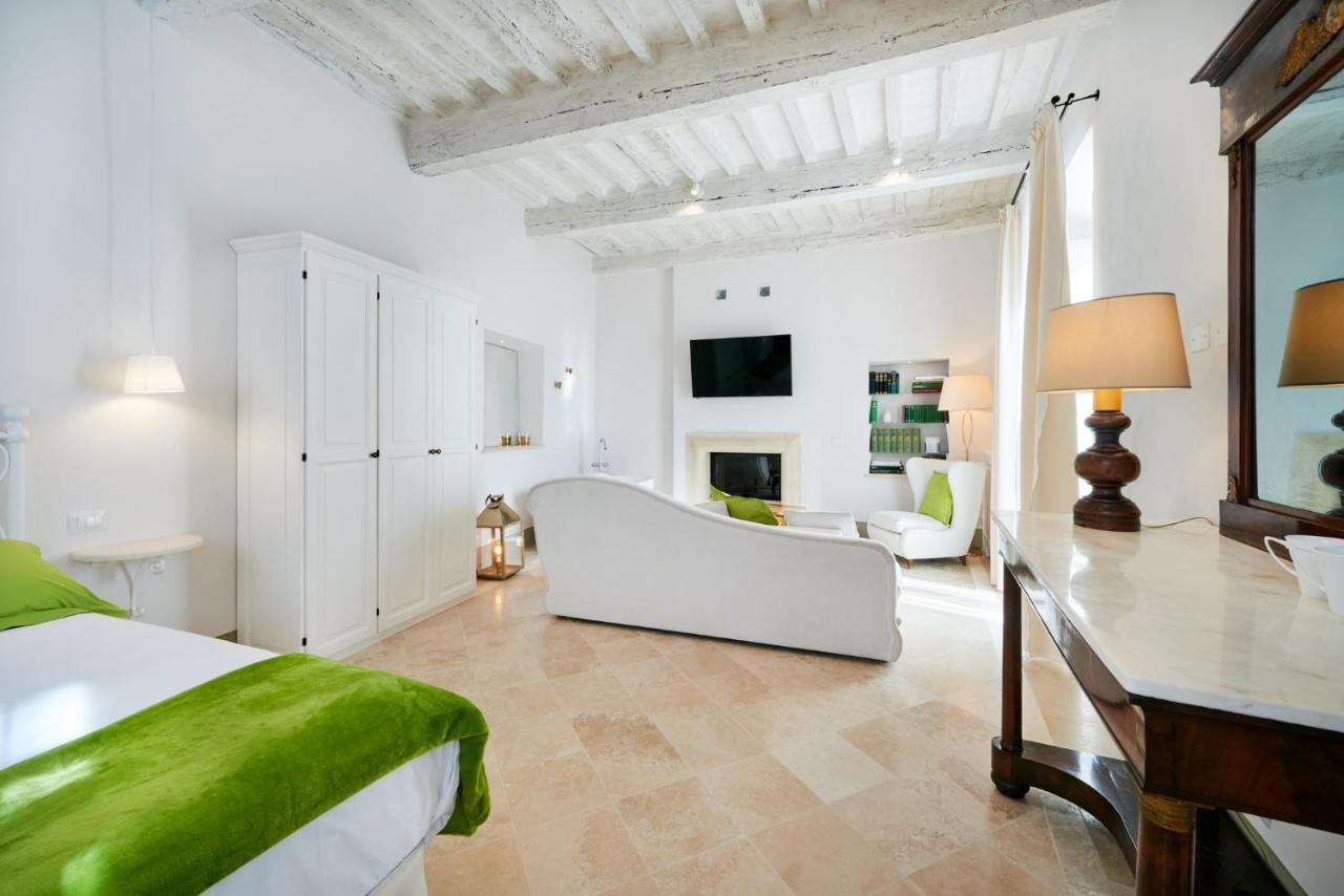 Palazzo Pio III - Residenza D'Epoca Bed & Breakfast Sarteano Exterior photo