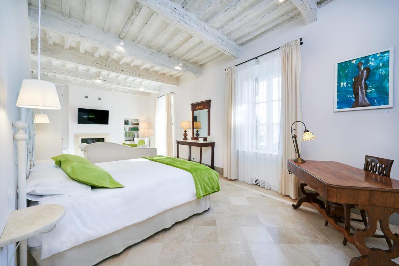 Palazzo Pio III - Residenza D'Epoca Bed & Breakfast Sarteano Exterior photo