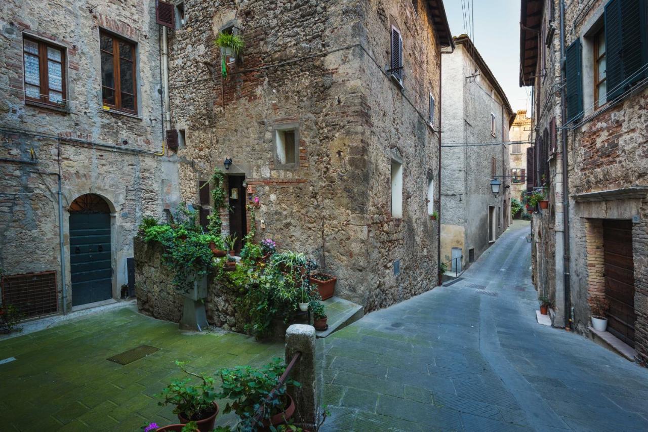 Palazzo Pio III - Residenza D'Epoca Bed & Breakfast Sarteano Exterior photo