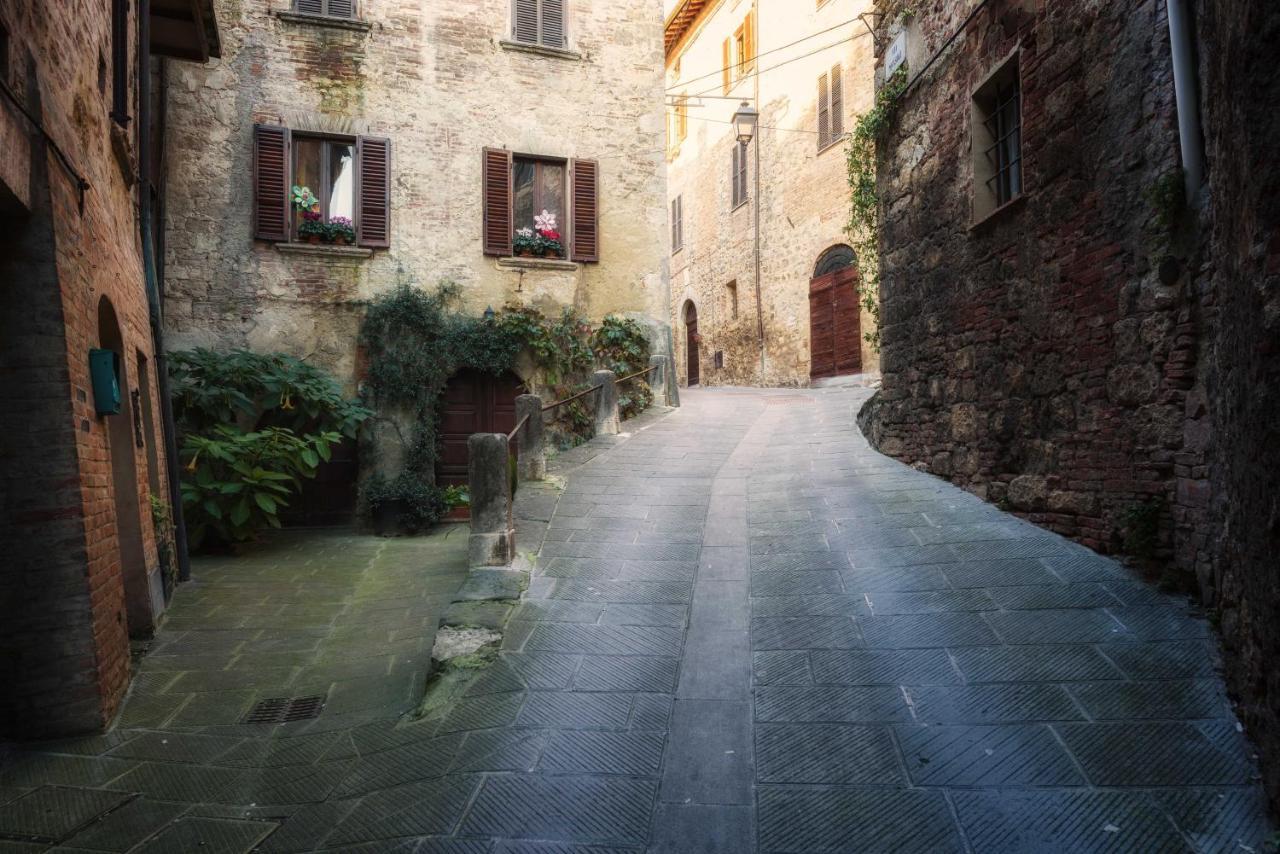 Palazzo Pio III - Residenza D'Epoca Bed & Breakfast Sarteano Exterior photo