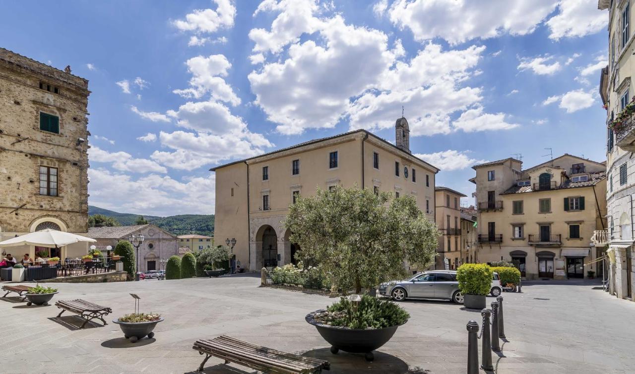 Palazzo Pio III - Residenza D'Epoca Bed & Breakfast Sarteano Exterior photo